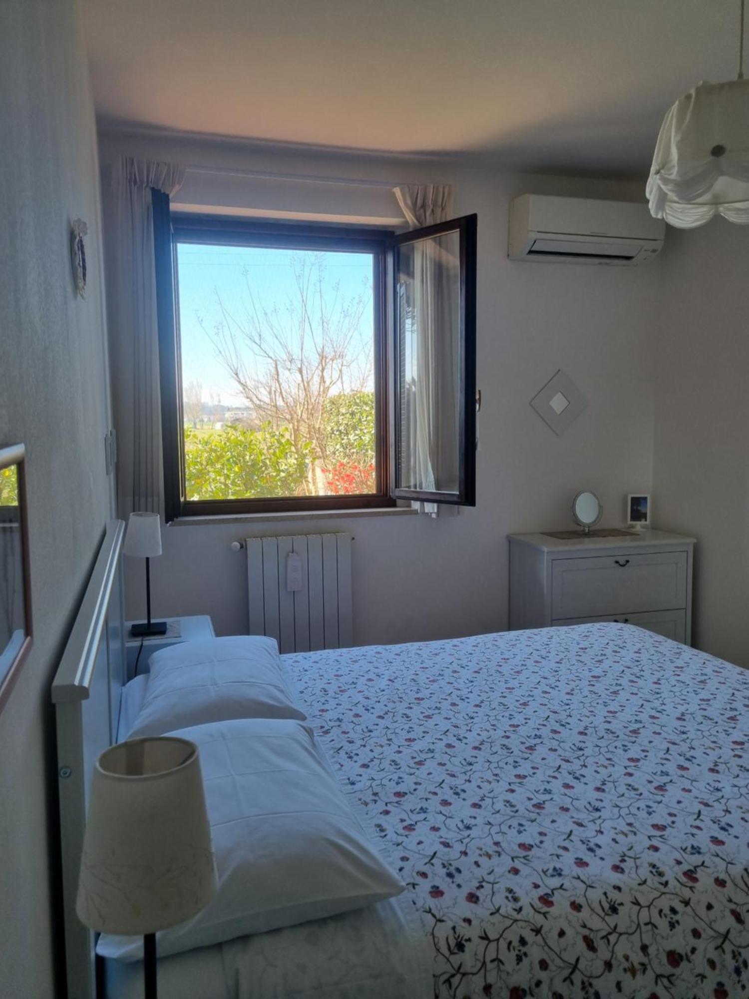 Bed And Breakfast Catherina Ponsacco Exteriör bild