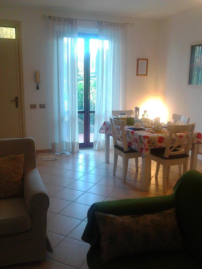 Bed And Breakfast Catherina Ponsacco Exteriör bild