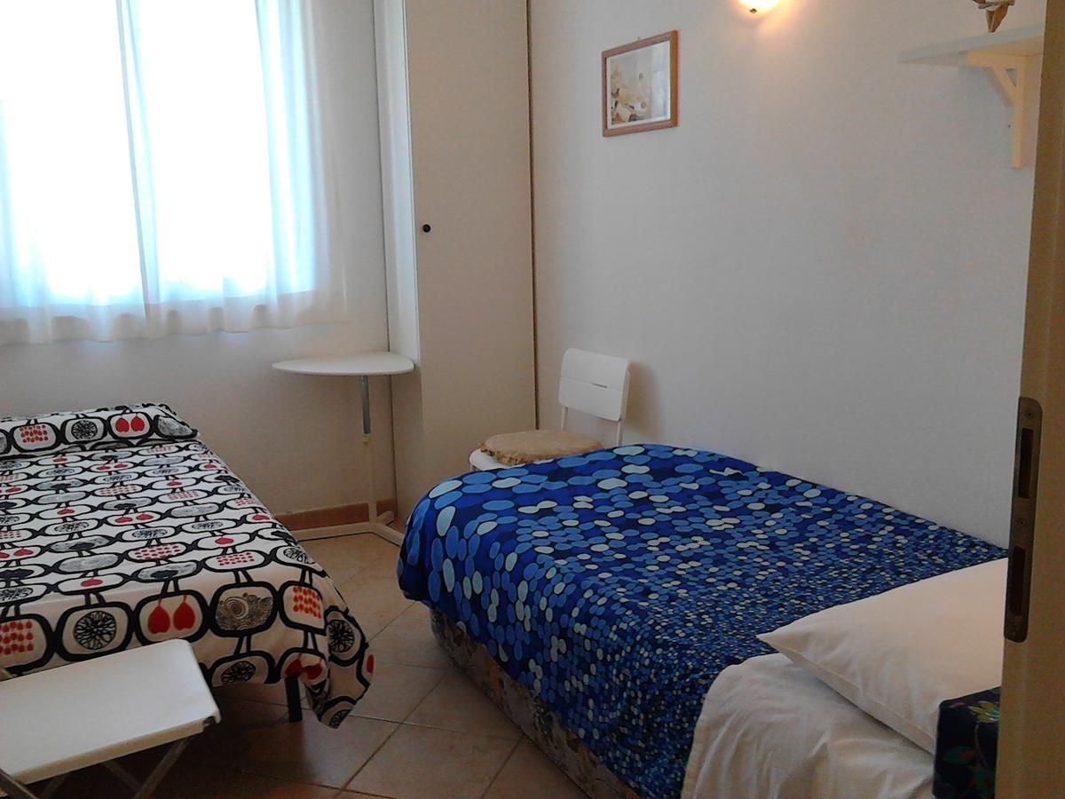 Bed And Breakfast Catherina Ponsacco Exteriör bild